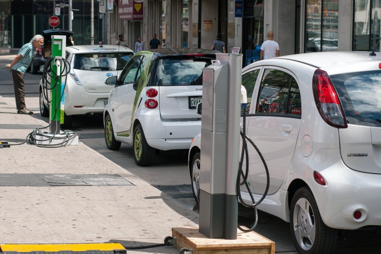 New Regulations Set for Electric Vehicles in the UAE