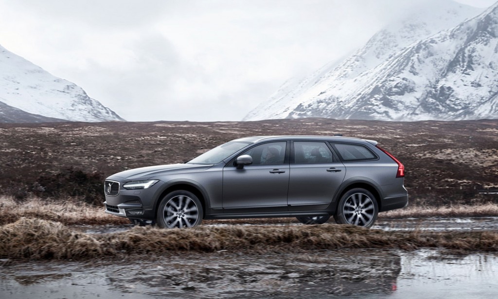 2017 Volvo V90 Cross Country – The Luxury Wagon For Off-Road Adventures