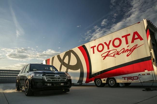 Toyota Land Speed Cruiser Blows Away the Record for Fastest SUV in the World