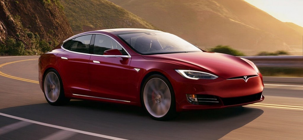 Tesla Model S – An Amazing Electric Sedan for All Driving Conditions