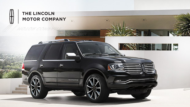 Spacious 2017 Lincoln Navigator with Powerful EcoBoost Twin Turbo Engine